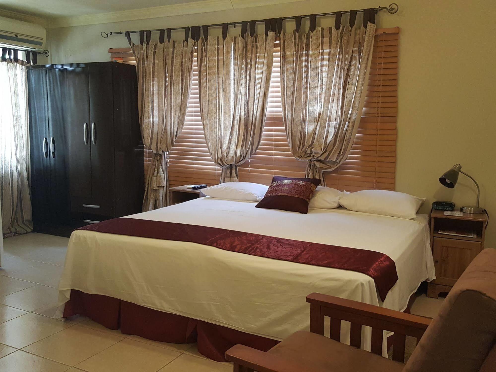 Savannah Maison Guest House Port of Spain Exterior foto